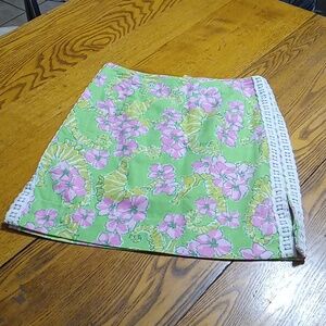 SOLD SOLD LILLY PULITZER Womens 0 FLORAL Skirt Used Preowned Flowers Seahorse